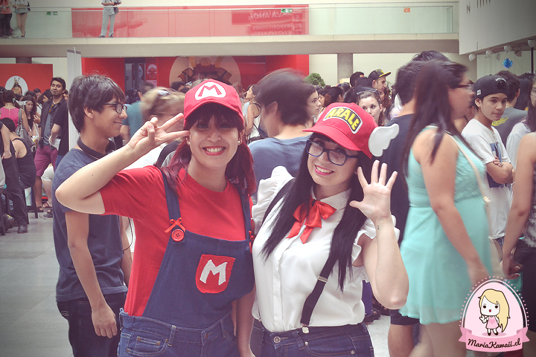 Lady Mario y Arale una gran combinación de estas chicas que estaban realizando cosplay! ♥