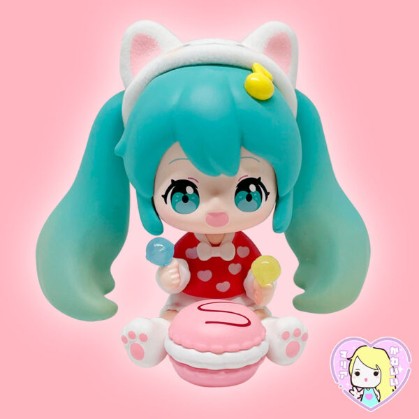 Blind Box Hatsune Miku Yuanqi Dessert House series ~ Macaroon Dog