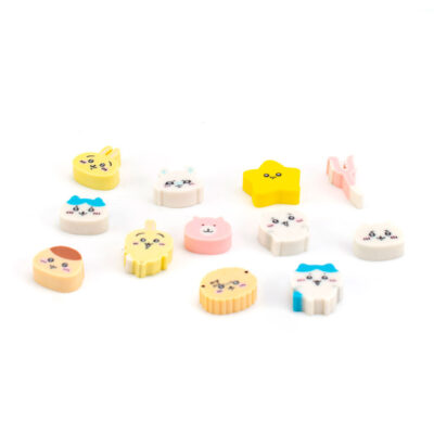 Alternative view of Charm con Gomas de borrar Chiikawa